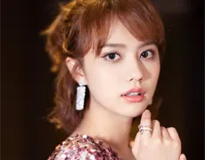 Jiang Peiyao  1994310